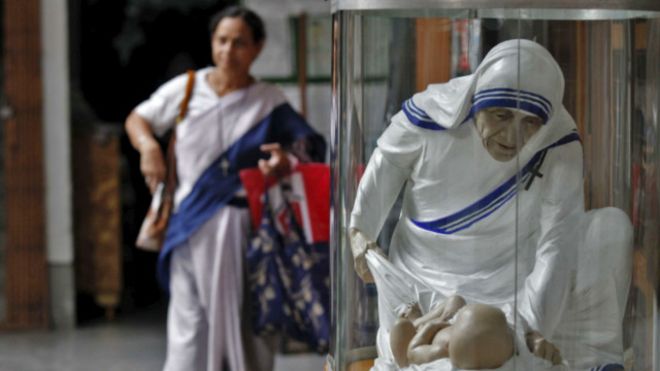 Bunda Teresa akan Ditetapkan Sebagai Orang Suci